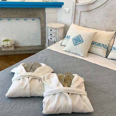 Palmasera Charming Rooms Cala Gonone Exterior photo
