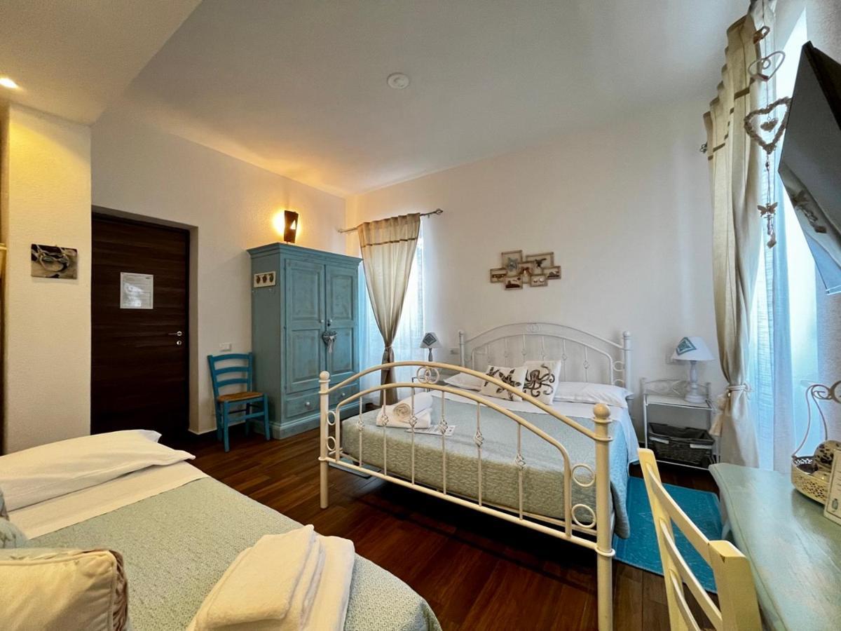 Palmasera Charming Rooms Cala Gonone Exterior photo